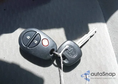 2010 Toyota Highlander Base V6 from USA, damaged, VIN 5TDBK3EH5AS018141